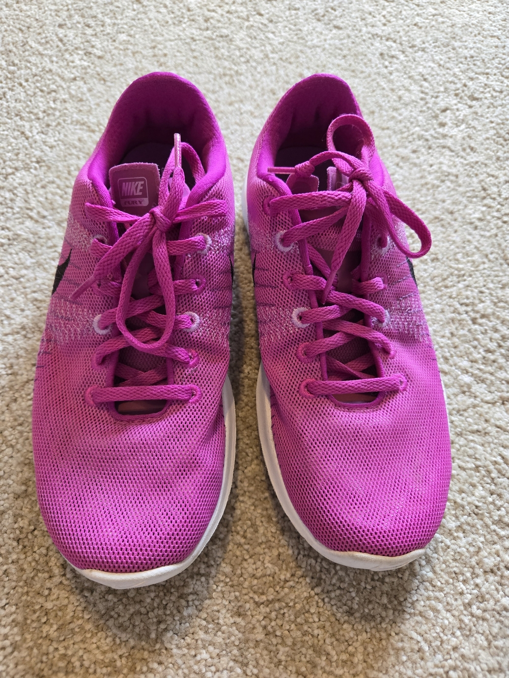 Nike Women's Magenta Fitsole Mesh Athletic Sneakers